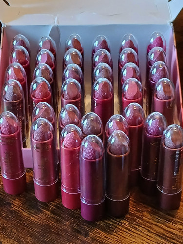 Satin lipsticks joblot - x,